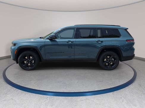 New 2026 Jeep Grand Cherokee L Limited AWD/4WD image 8