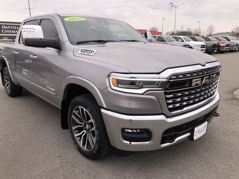 Used 2025 RAM 1500 Limited w/ Trailer Tow Group image 7