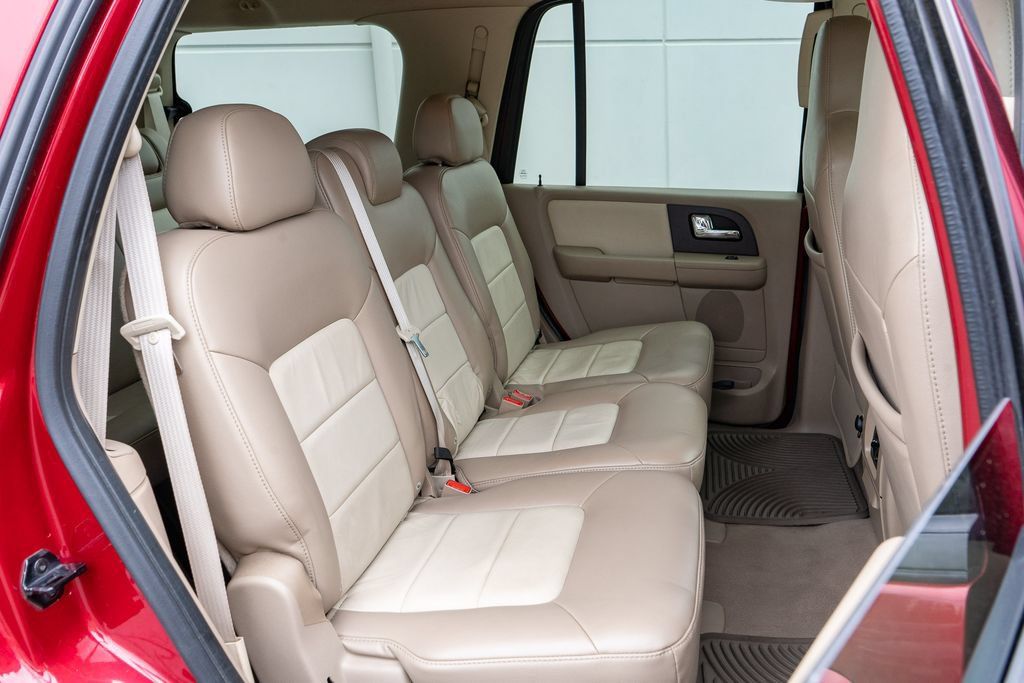 Used 2006 Ford Expedition Eddie Bauer AWD/4WD image 18