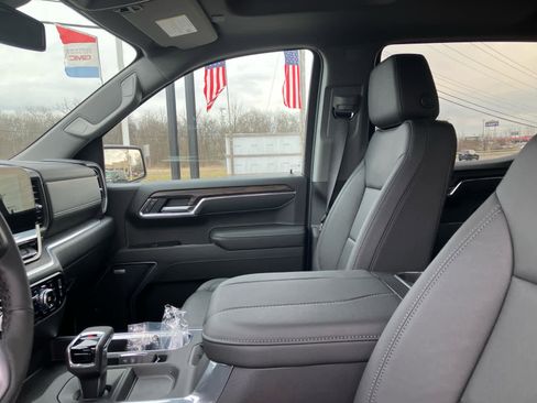 New 2026 GMC Sierra 1500 SLT w/ SLT Premium Package image 10