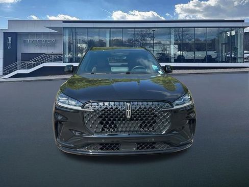 New 2026 Lincoln Aviator Reserve AWD/4WD image 2