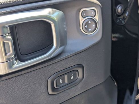 New 2026 Jeep Wrangler Unlimited Rubicon AWD/4WD image 10