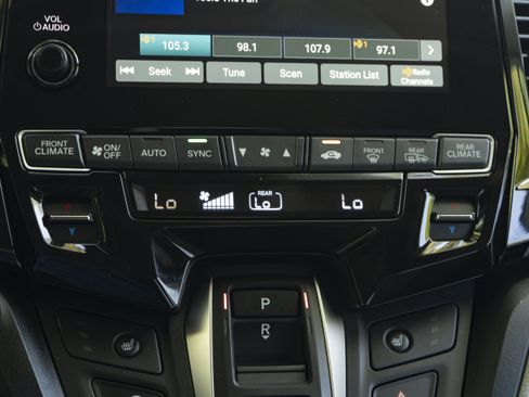 Used 2024 Honda Odyssey EX-L image 33
