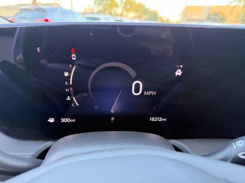 Used 2025 Buick Encore GX Preferred image 36