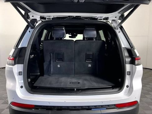 Used 2023 Jeep Grand Cherokee L Laredo RWD image 30