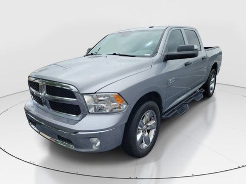 Used 2021 RAM 1500 Tradesman w/ Tradesman SXT Package image 2