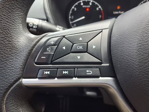 Used 2022 Nissan Altima 2.5 S FWD image 14