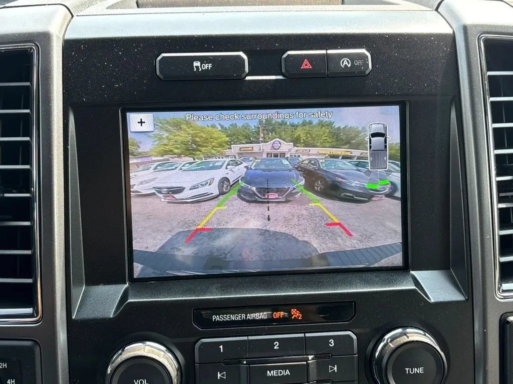 Used 2017 Ford F150 XLT w/ Equipment Group 302A Luxury AWD/4WD image 22