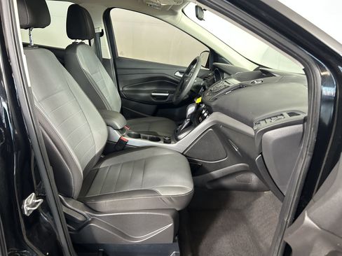 Used 2016 Ford Escape SE FWD image 28