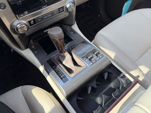 Used 2017 Lexus GX 460 Premium AWD/4WD image 24