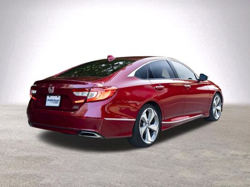 Used 2020 Honda Accord Touring image 9