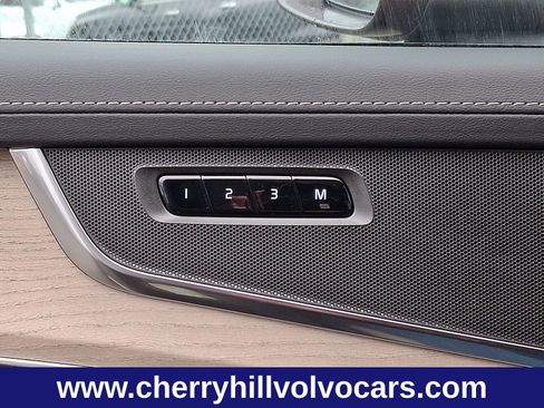 New 2025 Volvo XC90 B5 Core w/ Protection Package Premier image 26