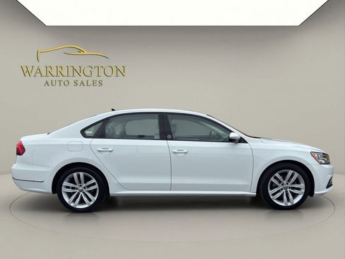 Used 2019 Volkswagen Passat 2.0T Wolfsburg w/ Wheels & Sunroof Package FWD image 8