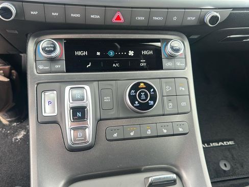 New 2025 Hyundai Palisade Calligraphy AWD/4WD image 12