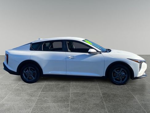 Used 2025 Kia K4 FWD image 6