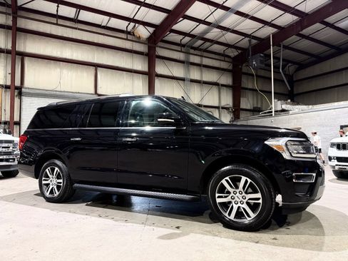 Used 2024 Ford Expedition Max Limited RWD image 3