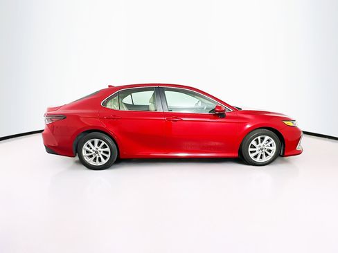 Used 2023 Toyota Camry LE image 10