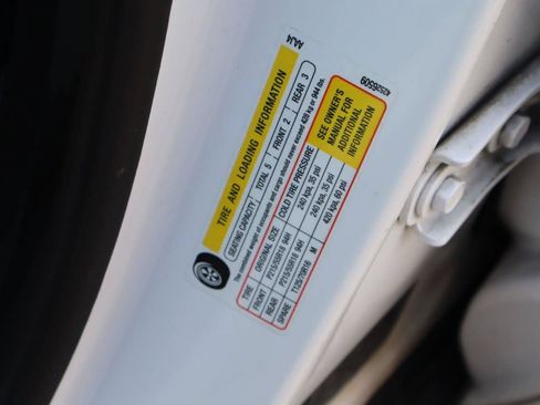 Used 2019 Buick Encore Preferred FWD image 26