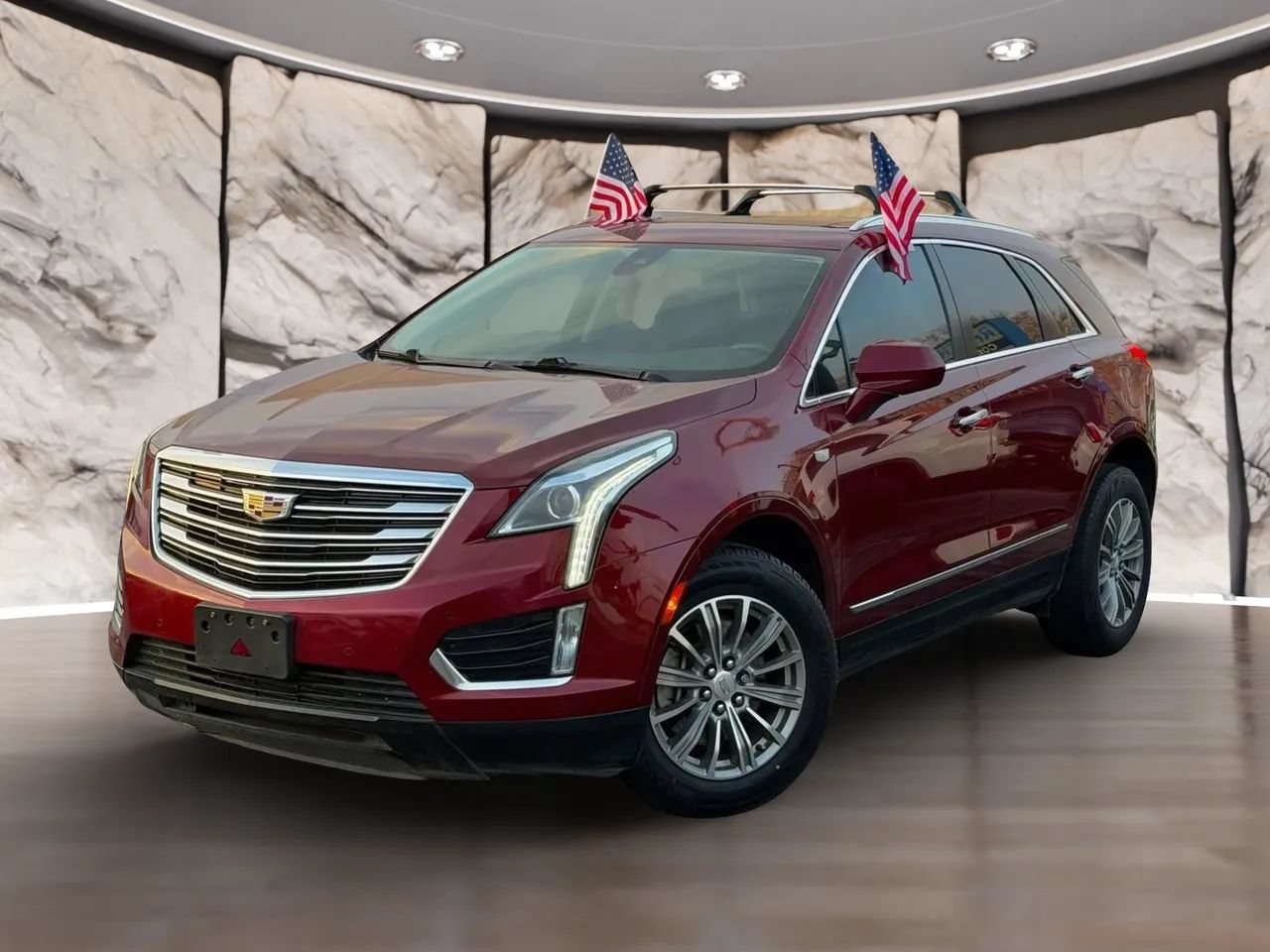 Used 2017 Cadillac XT5 Luxury w/ Driver Awareness Package FWD image 1