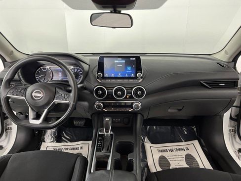 Used 2024 Nissan Sentra SV FWD image 42