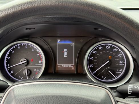 Used 2021 Toyota Camry LE FWD image 18