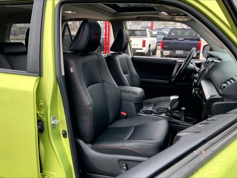 Used 2023 Toyota 4Runner TRD Off-Road Premium w/ Off Road Premium Plus Package image 9