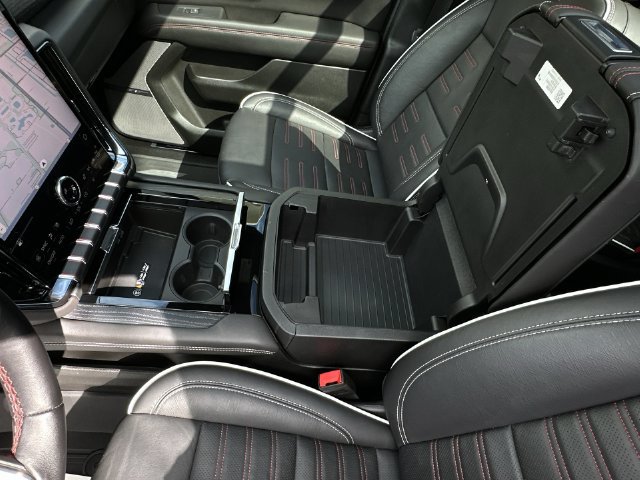 Certified 2025 GMC Yukon XL AT4 Ultimate AWD/4WD image 29