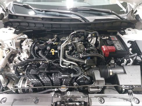 Used 2025 Nissan Altima 2.5 SV FWD image 30