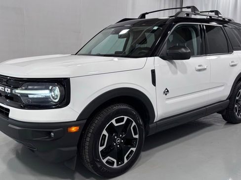 Used 2023 Ford Bronco Sport Outer Banks w/ Tech Package AWD/4WD image 1