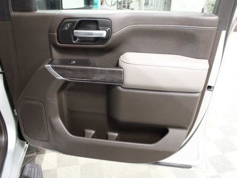 Used 2021 Chevrolet Silverado 2500 LTZ w/ LTZ Convenience Package image 22