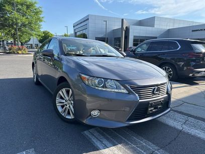 Used 2014 Lexus ES 350 w/ Luxury Package