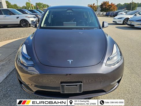 Used 2024 Tesla Model Y Long Range AWD/4WD image 9