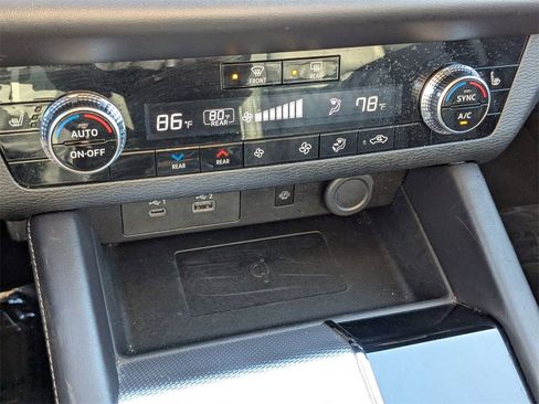 Used 2024 Mitsubishi Outlander SEL image 24