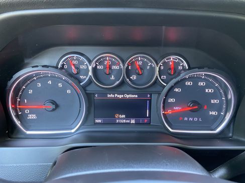 Used 2022 Chevrolet Silverado 1500 RST w/ Redline Edition AWD/4WD image 22