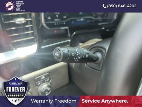Used 2023 Chevrolet Silverado 1500 LT AWD/4WD image 20