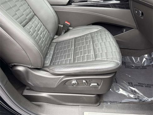 Used 2024 Cadillac Escalade V image 16