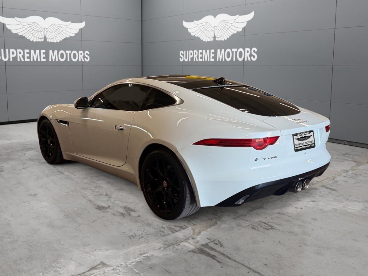 Used 2016 Jaguar F-TYPE S RWD image 3