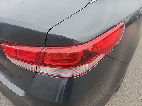 Used 2016 Kia Optima LX FWD image 14
