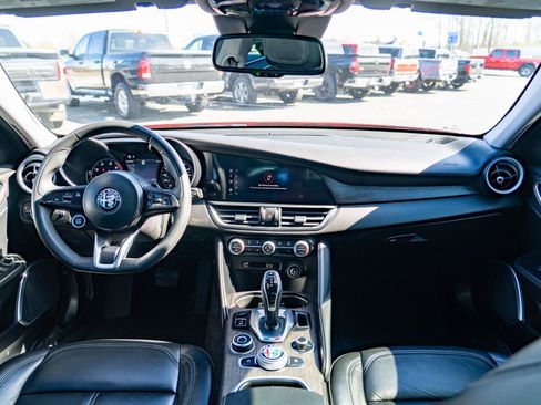 Used 2020 Alfa Romeo Giulia Ti AWD/4WD image 20