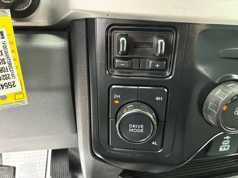 Used 2024 Ford F450 XLT w/ XLT Value Package image 21