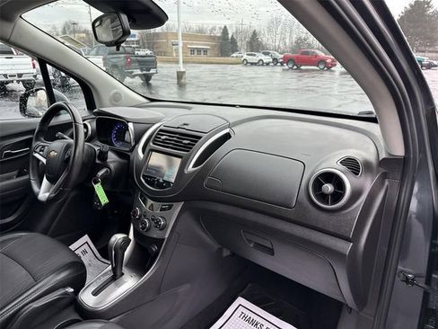 Used 2016 Chevrolet Trax LT w/ LT Convenience Package image 26
