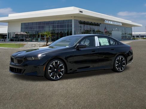 New 2027 BMW 550e xDrive AWD/4WD image 5