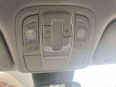 Used 2019 Hyundai Santa Fe SE image 29