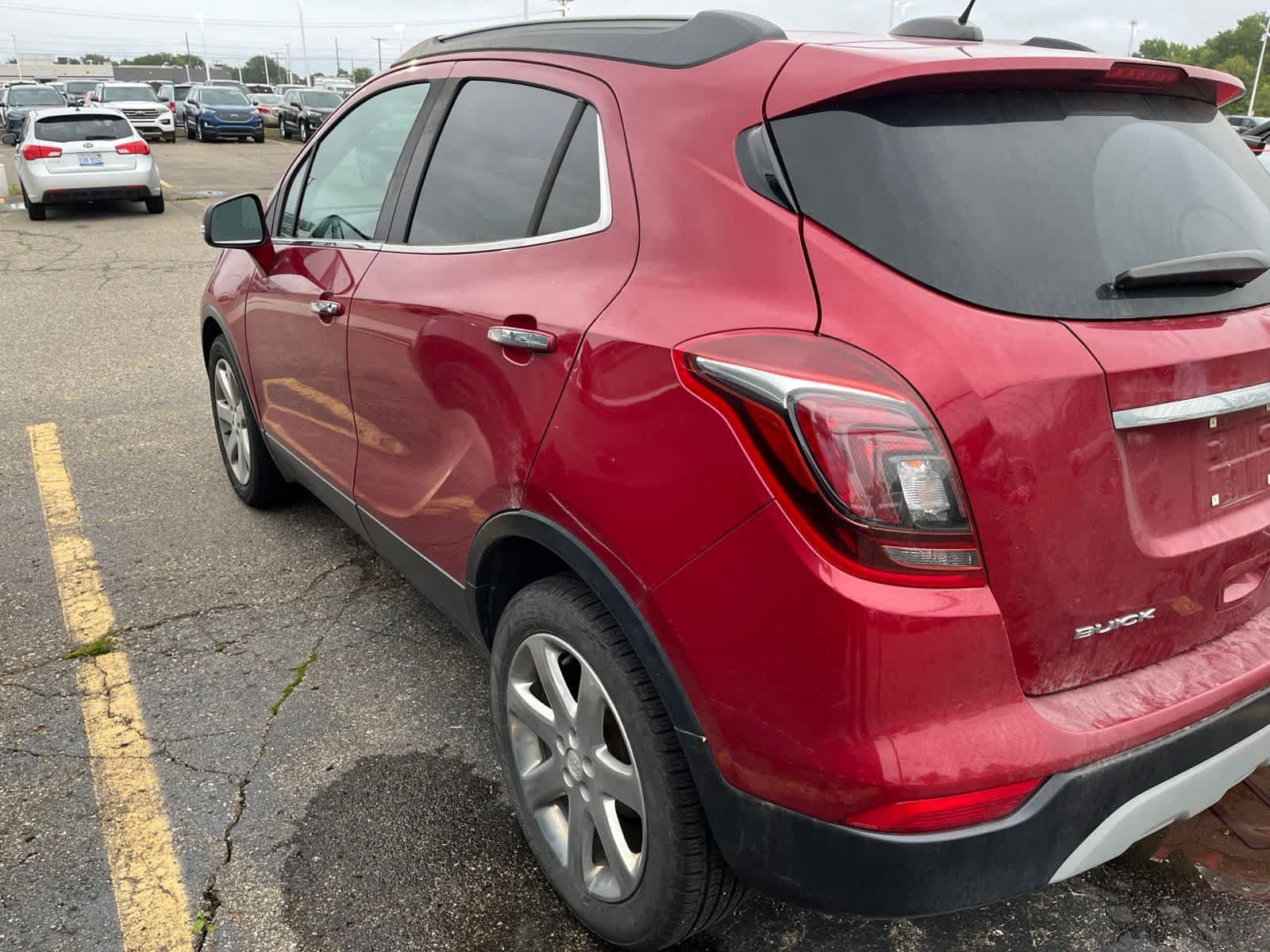 Used 2018 Buick Encore Essence w/ Experience Buick Package FWD image 10