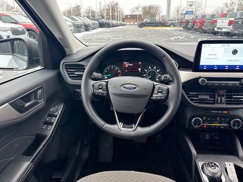 Used 2022 Ford Escape SE w/ Convenience Package image 19