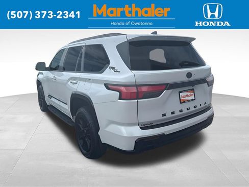 Used 2025 Toyota Sequoia Platinum AWD/4WD image 3