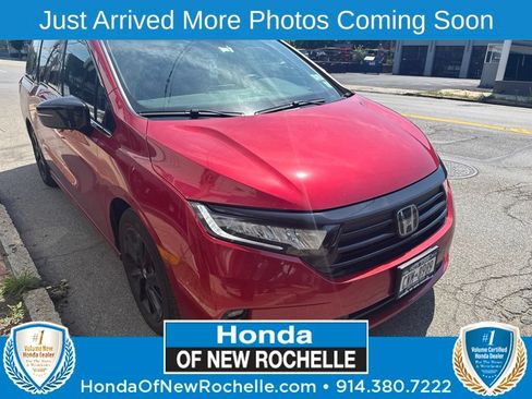 Used 2023 Honda Odyssey Sport image 1