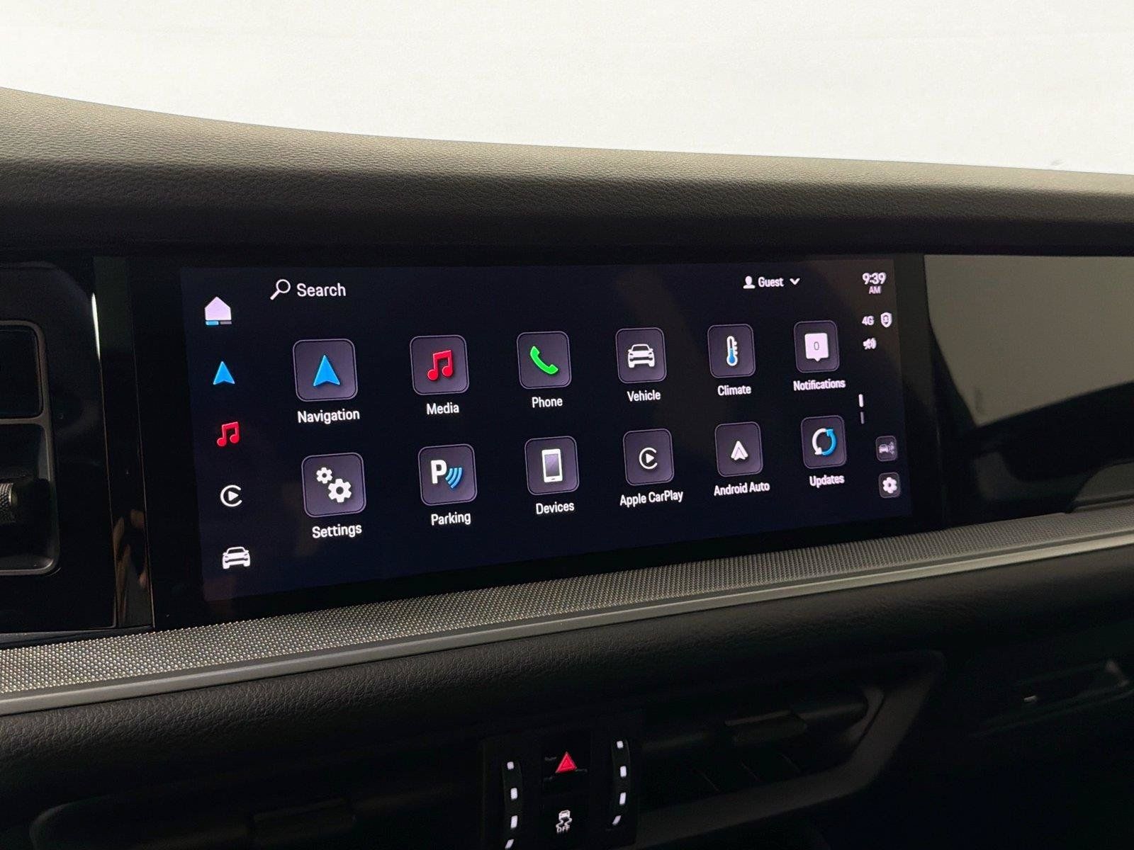 Certified 2025 Porsche Cayenne AWD/4WD image 21