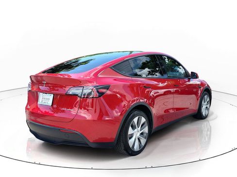Used 2023 Tesla Model Y Long Range AWD/4WD image 4