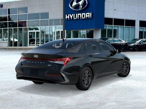 New 2026 Hyundai Elantra Blue image 4